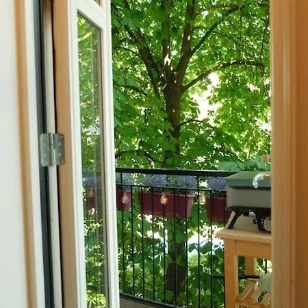 Nydelig Leilighet Med Klassiske Detaljer Apartamento